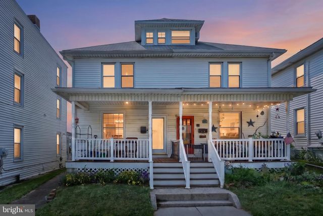 229 W HIGH ST, Red Lion, PA 17356