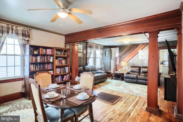 229 W HIGH ST, Red Lion, PA 17356