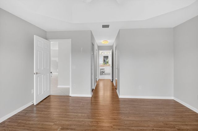 7385 W Mercada Way, Delray Beach, FL 33446