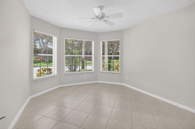 7385 W Mercada Way, Delray Beach, FL 33446