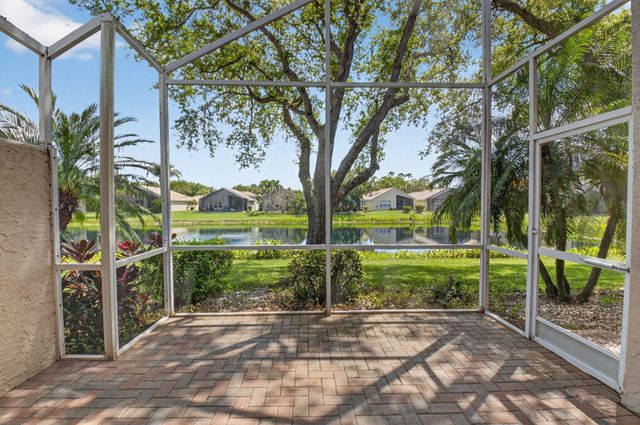 7385 W Mercada Way, Delray Beach, FL 33446