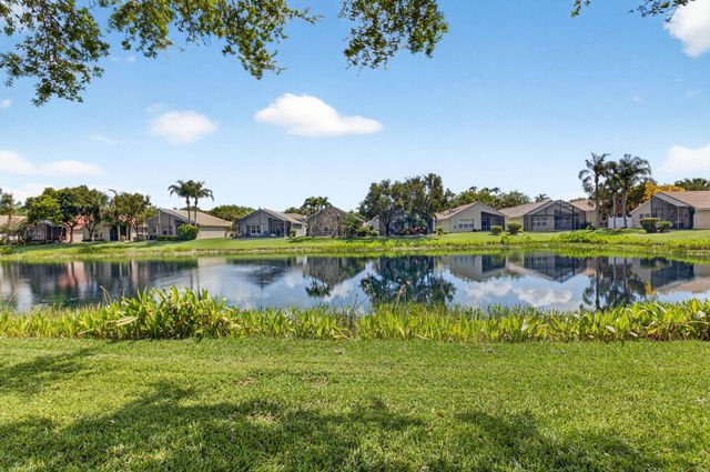 7385 W Mercada Way, Delray Beach, FL 33446