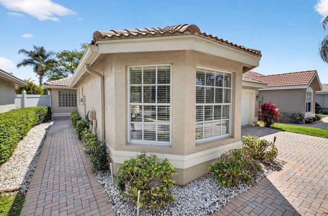 7385 W Mercada Way, Delray Beach, FL 33446