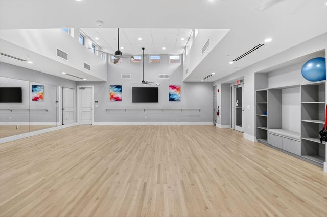 7385 W Mercada Way, Delray Beach, FL 33446