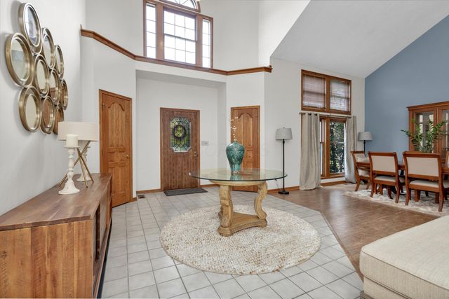7753 Brandonway Drive, Dublin, OH 43017