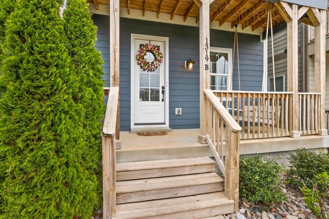 1319B Meridian St, Nashville, TN 37207