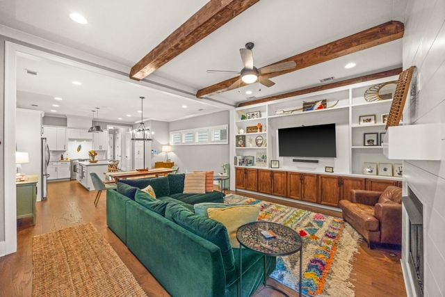 1319B Meridian St, Nashville, TN 37207