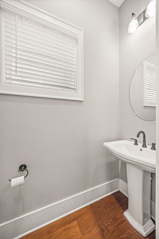 1319B Meridian St, Nashville, TN 37207