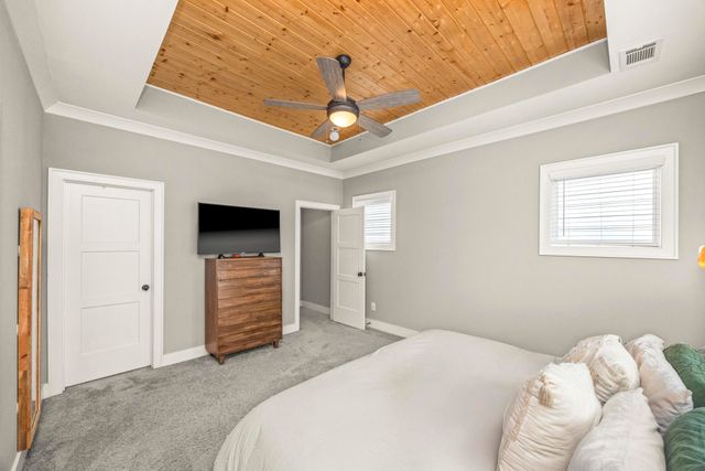 1319B Meridian St, Nashville, TN 37207