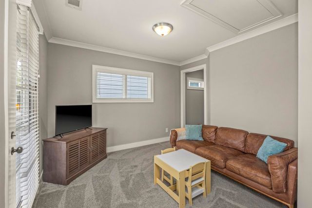 1319B Meridian St, Nashville, TN 37207