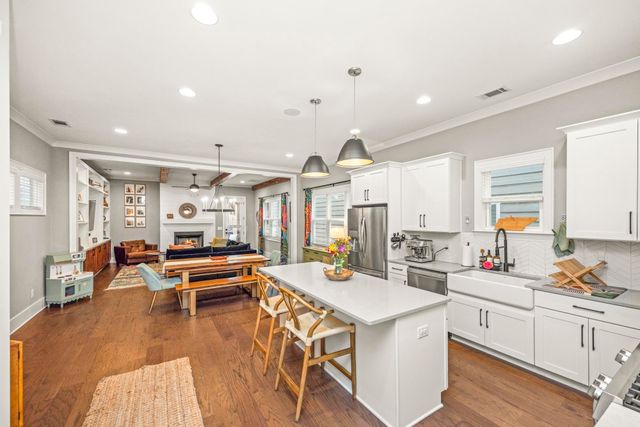 1319B Meridian St, Nashville, TN 37207