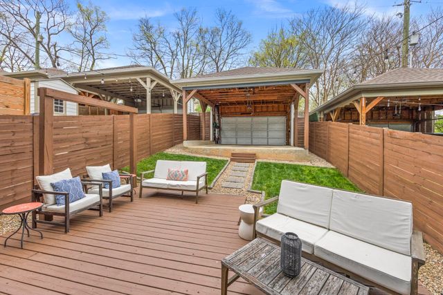 1319B Meridian St, Nashville, TN 37207