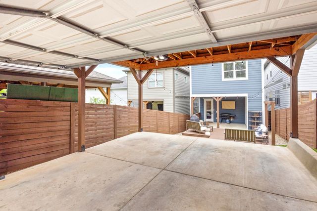 1319B Meridian St, Nashville, TN 37207