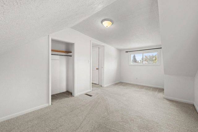 1537 6th Street SW, Minot, ND 58701