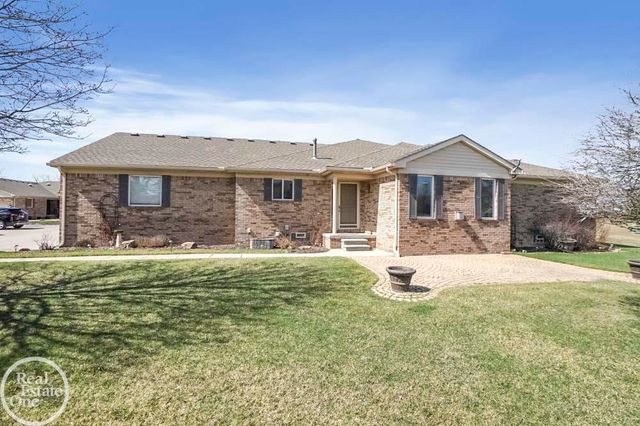 30601 Victoria Court, Chesterfield Twp, MI 48051