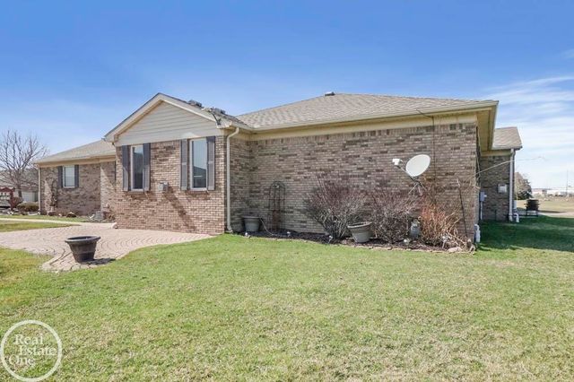 30601 Victoria Court, Chesterfield Twp, MI 48051