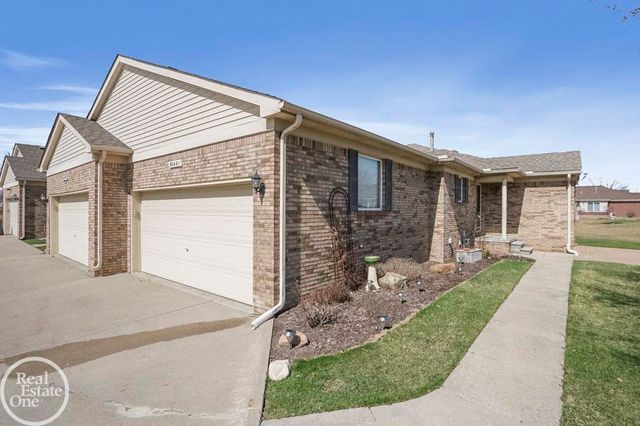 30601 Victoria Court, Chesterfield Twp, MI 48051