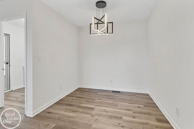 30601 Victoria Court, Chesterfield Twp, MI 48051