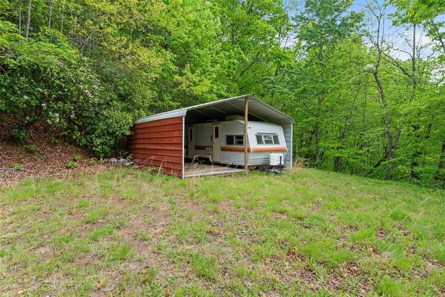 4187 W Old Murphy Road, Franklin, NC 28734