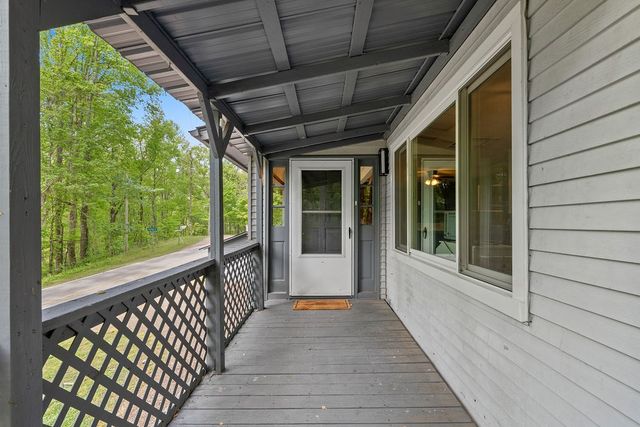 4187 W Old Murphy Road, Franklin, NC 28734