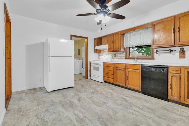10404 Noble Street, Crown Point, IN 46307