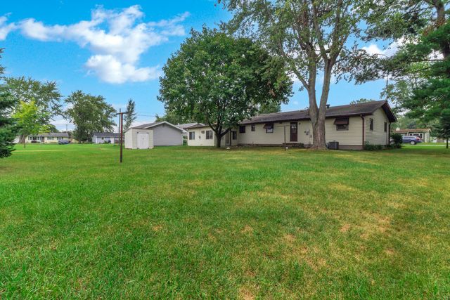 10404 Noble Street, Crown Point, IN 46307