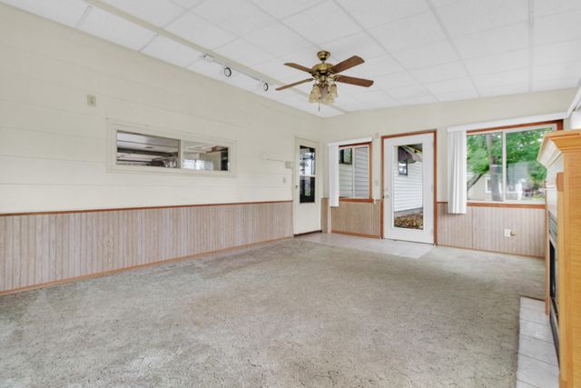 10404 Noble Street, Crown Point, IN 46307