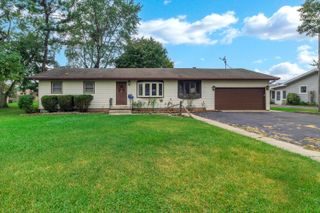 10404 Noble Street, Crown Point, IN 46307