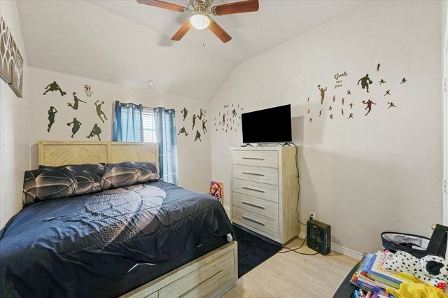 519 Delores Drive, Grand Prairie, TX 75052