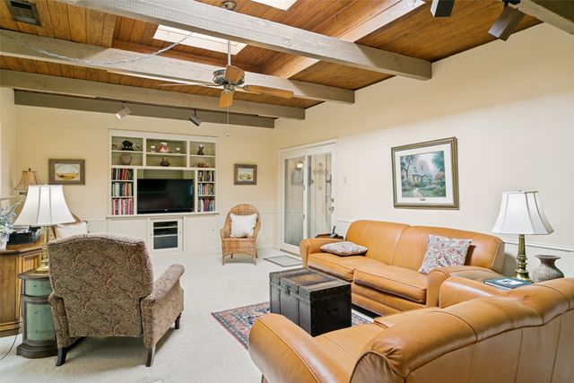 2731 Wagonwheel Drive, Carrollton, TX 75006