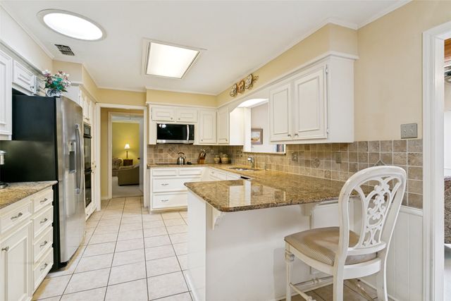 2731 Wagonwheel Drive, Carrollton, TX 75006