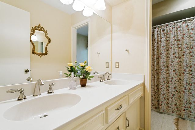 2731 Wagonwheel Drive, Carrollton, TX 75006