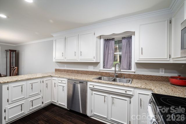 389 Caprice Circle, Lincolnton, NC 28092