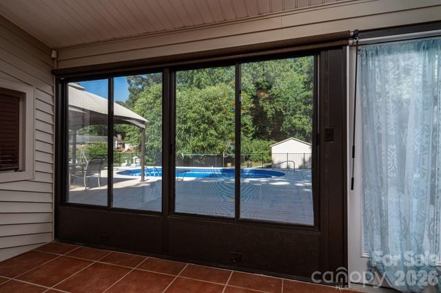 389 Caprice Circle, Lincolnton, NC 28092