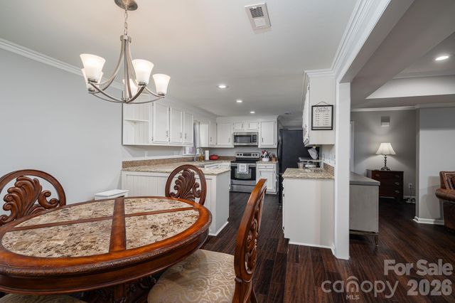 389 Caprice Circle, Lincolnton, NC 28092