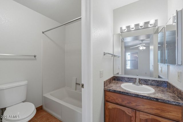 16657 E GUNSIGHT Drive 251, Fountain Hills, AZ 85268