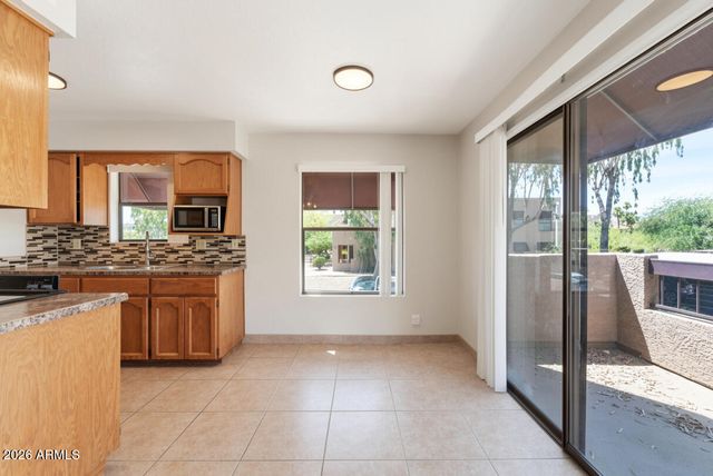 16657 E GUNSIGHT Drive 251, Fountain Hills, AZ 85268