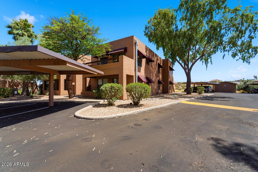 16657 E GUNSIGHT Drive 251, Fountain Hills, AZ 85268