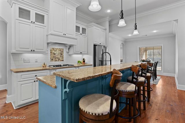 107 Grandwood Drive, Canton, MS 39046