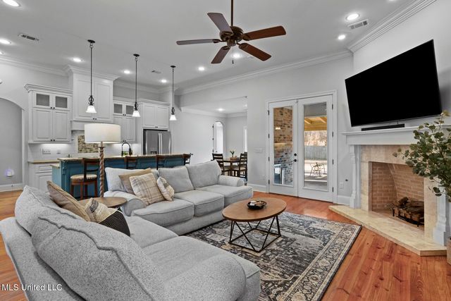 107 Grandwood Drive, Canton, MS 39046