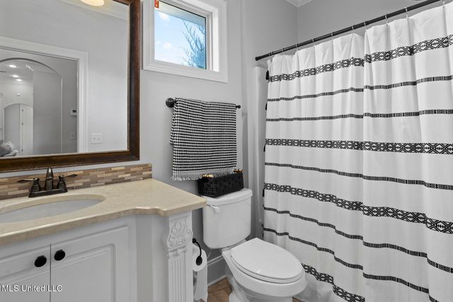 107 Grandwood Drive, Canton, MS 39046