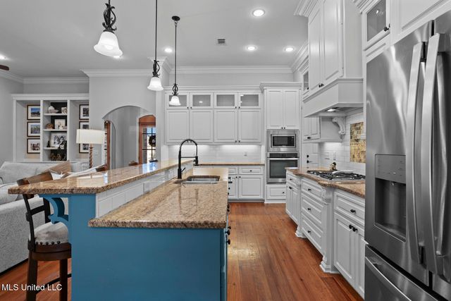 107 Grandwood Drive, Canton, MS 39046