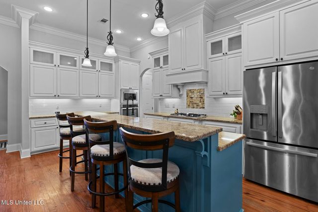 107 Grandwood Drive, Canton, MS 39046