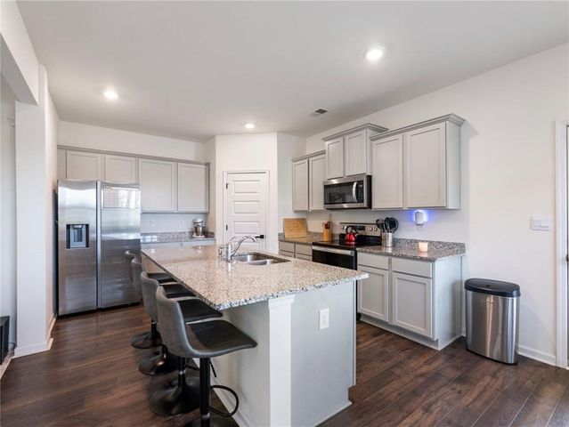 141 Gaston Court, Hoschton, GA 30548
