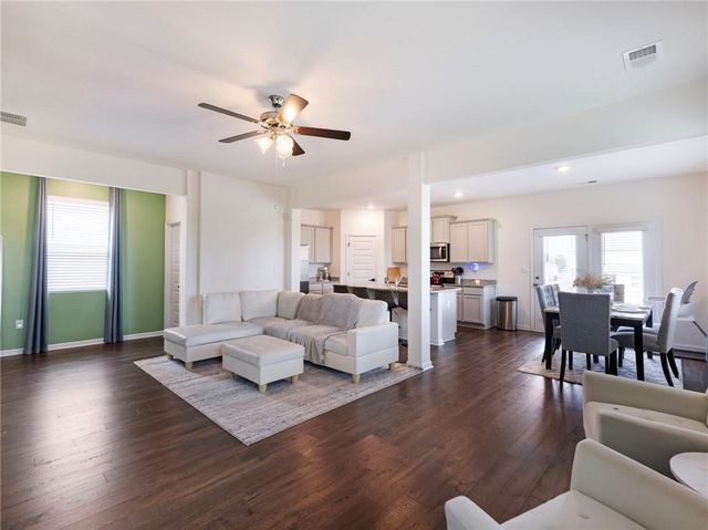 141 Gaston Court, Hoschton, GA 30548