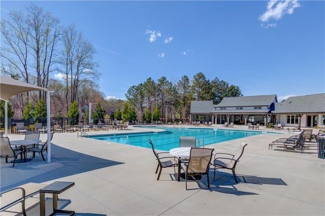 141 Gaston Court, Hoschton, GA 30548