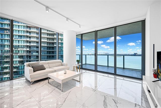 650 NE 32nd St 2007, Miami, FL 33137