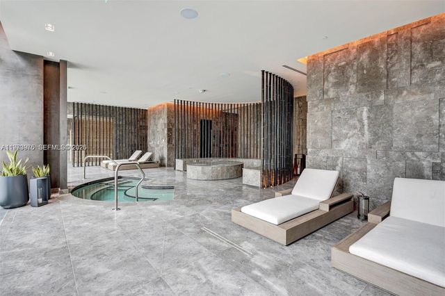 650 NE 32nd St 2007, Miami, FL 33137