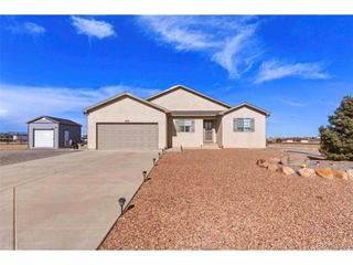 653 E Chaunsey Dr, Pueblo West, CO 81007