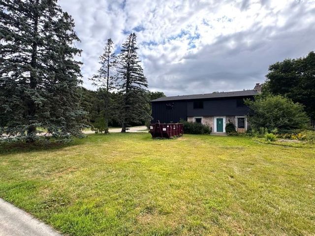 6601 Naomi Drive, Edina, MN 55439